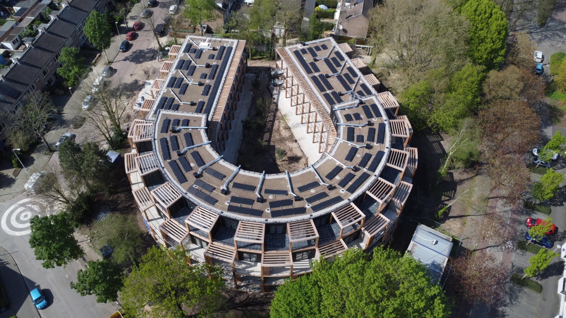 Acquisition of Hoekdak by HC Partners